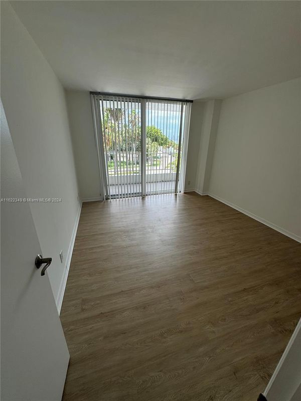 Photo - 200 SE 15th Rd