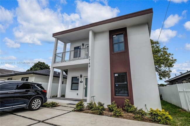 Photo - 1749 NW 64th St Unit A