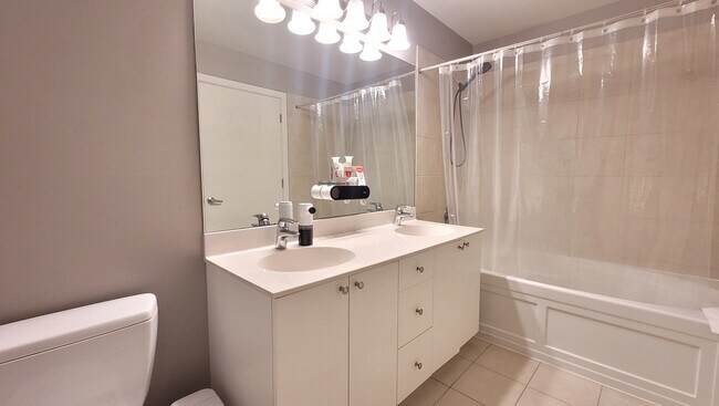 Photo - 235 W Van Buren St Unit 2011