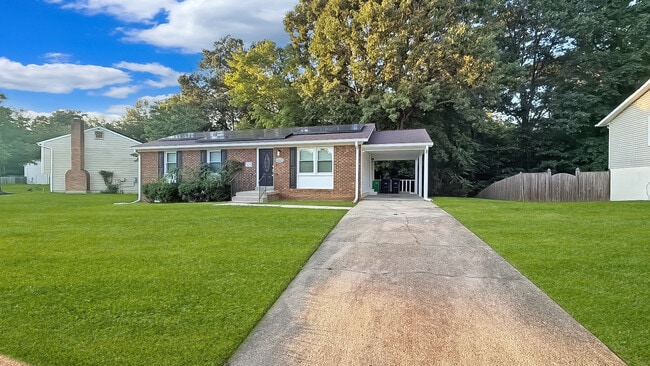 Photo - 2302 Old Fort Hills Dr