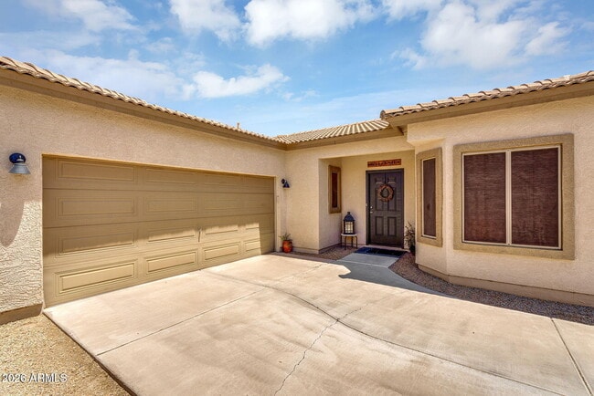 Building Photo - 948 E Savannah Dr