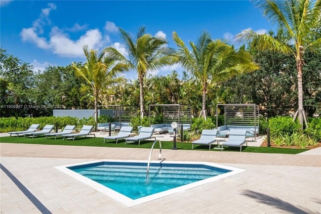 Building Photo - 101 Diplomat Pkwy Unit 306