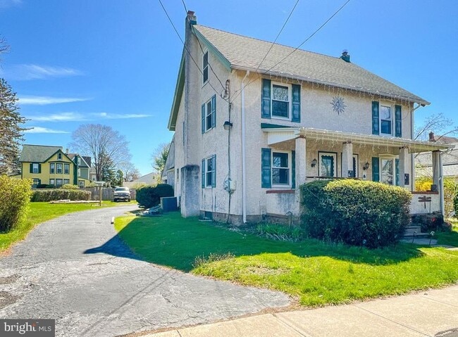 Photo - 1153 Greeley Ave