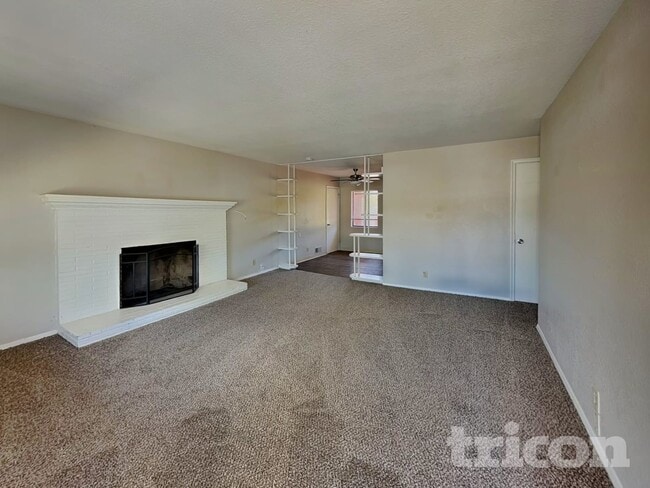 Photo - 1370 University Terrace