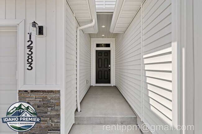 Photo - 12383 Genevieve St