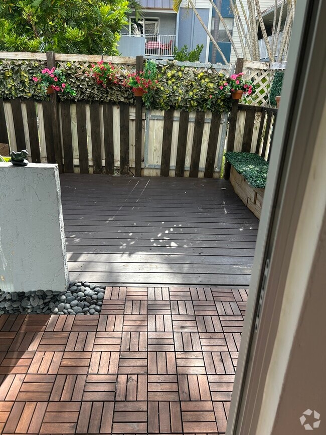 Building Photo - 4600 SW 67th Ave Unit #127 Rental