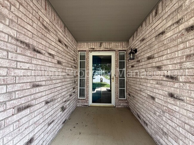 Photo - For Lease | Broken Arrow | Available Now!