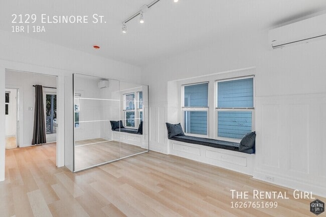 Photo - 2129 Elsinore St