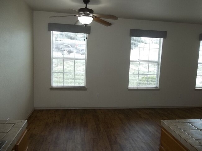 2318 Sailing Way