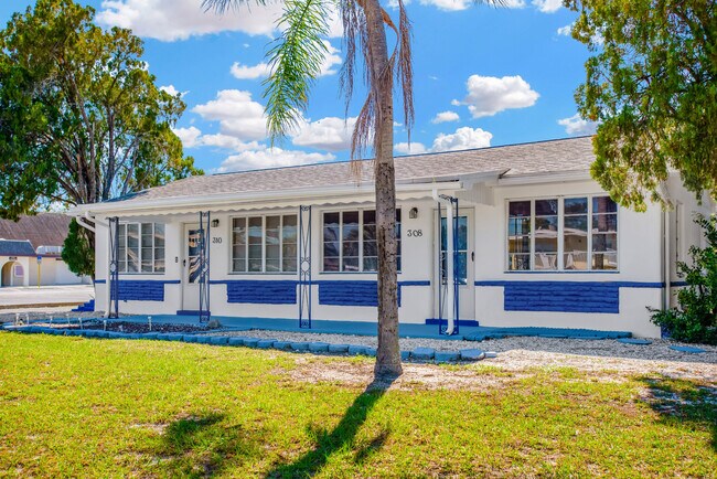 Photo - 310 1/2 S Mars