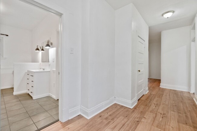 Photo - 1528 Ridge Ave Unit 2