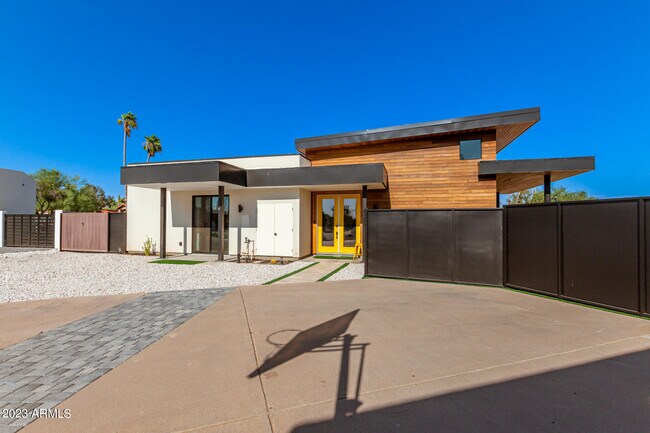 Photo - 8325 E Wethersfield Rd