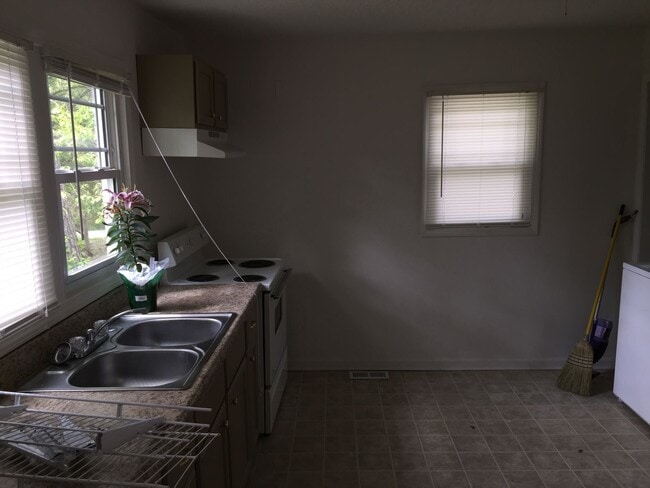 Photo - 805 Keller Ave