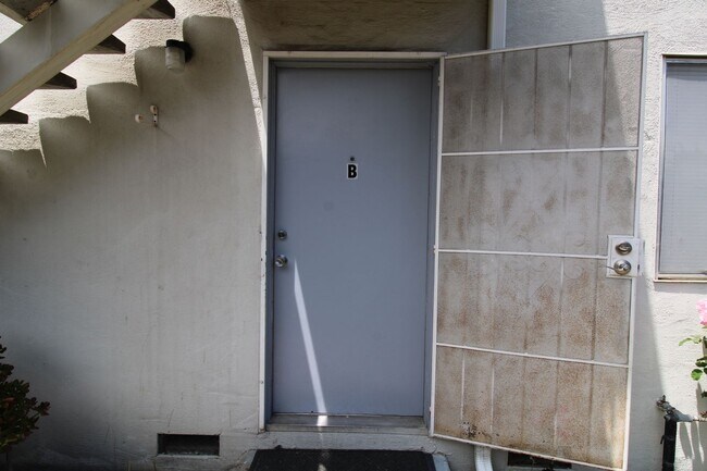 Photo - $3095 - Cozy 2/1 in the heart of Downtown San Jose Unidad 462 N. 7th Street #B