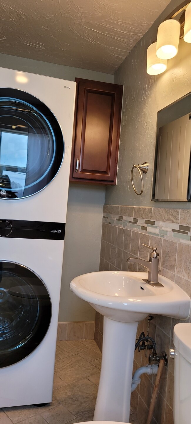 Photo - 1549 Idaho Ave