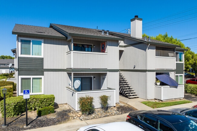 Maple Ridge Apartments
