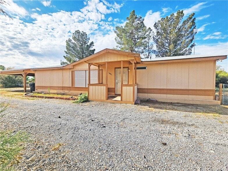1441 W Betty Ave