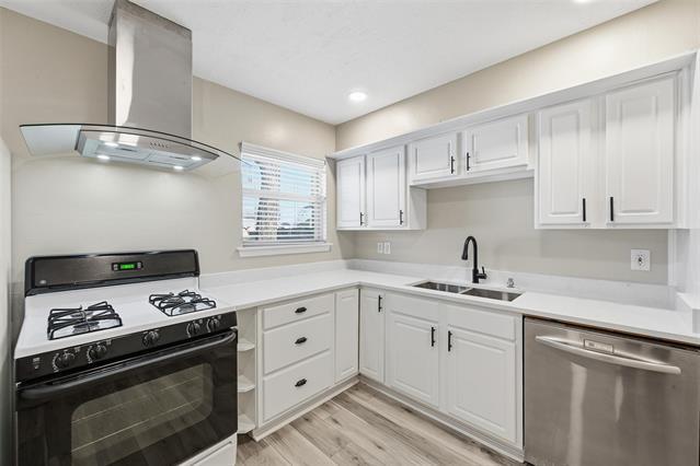 Photo - 2015 Salem St