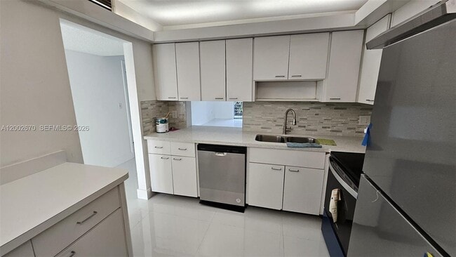 Photo - 871 NE 195th St Unit 204