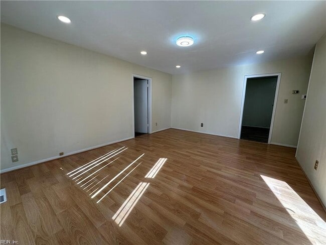 Photo - 3252 Club House Rd