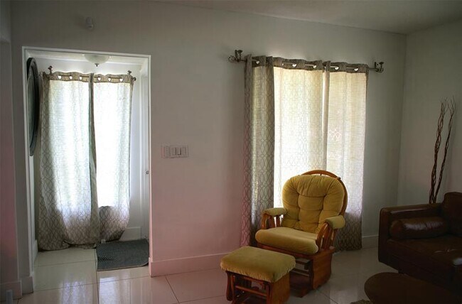 Photo - 11150 Peachtree Dr