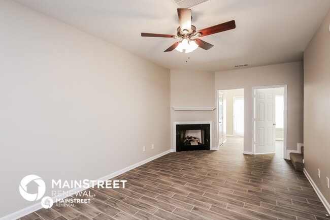 Photo - 4615 Blue Iris Way