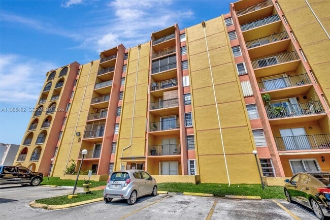 Building Photo - 4801 NW 7th St Unit 704-16