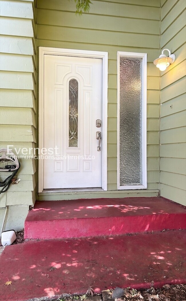 Photo - 4Bed/2Bath/Available Now!