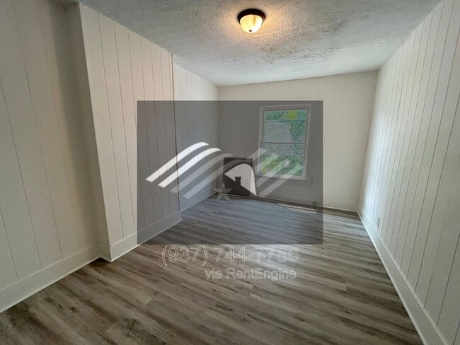 Photo - 949 Ferndale Ave