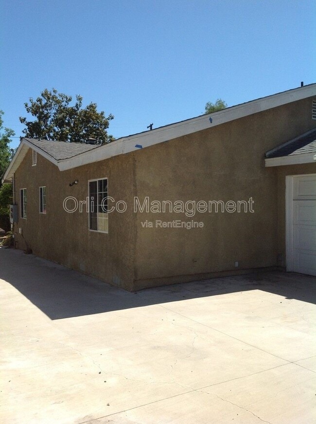 Photo - 299 W Claremont St