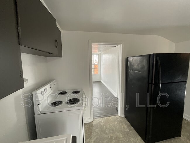 Photo - 500 W Market St