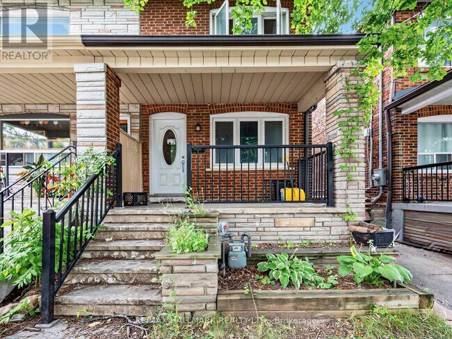 271 Atlas Ave