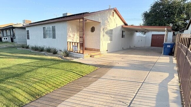 3 Bedroom 2 bathroom house located near the Kern Medical Hospital, East Bakersfield High, and a s...