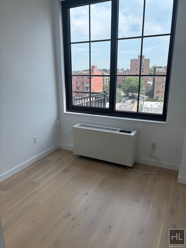 Photo - NORTHERN BOULEVARD Unit 5L