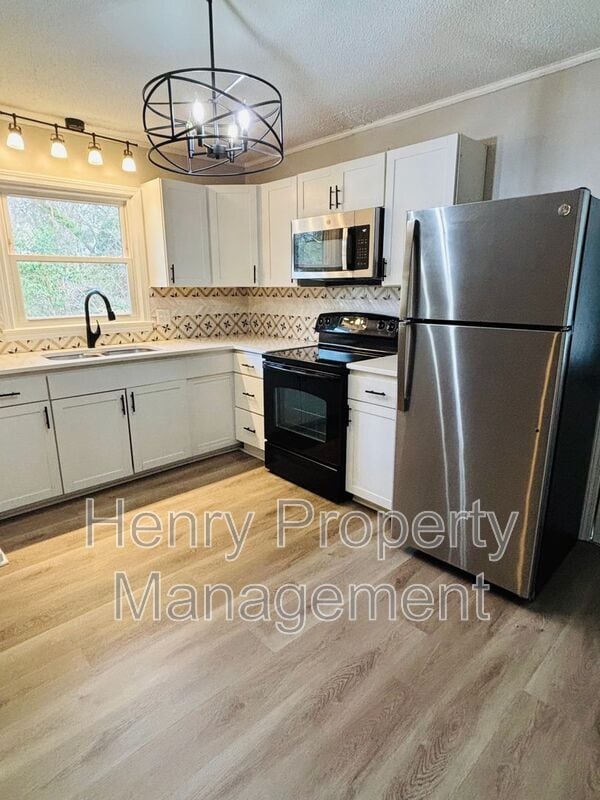 Photo - 1122 Drew St