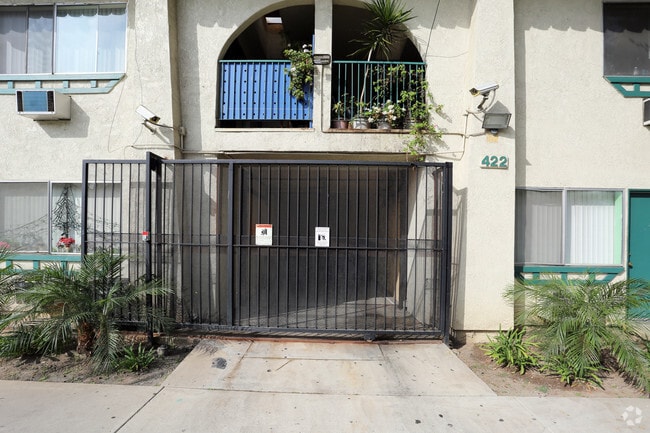 Photo - Santa Ana Birch Apartments