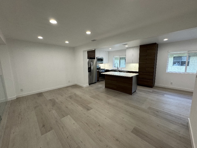 Photo - 431 N Alhambra Ave