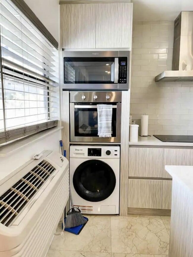 Photo - 408 SE 12th Ct