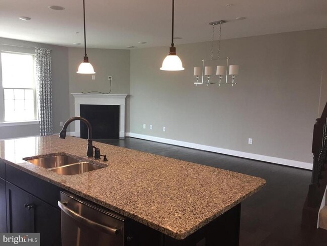 Photo - 6489 Jack Linton Dr N