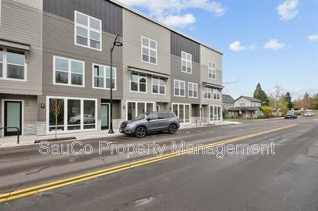Photo - 22415 SW Pine St Condo Unit #104
