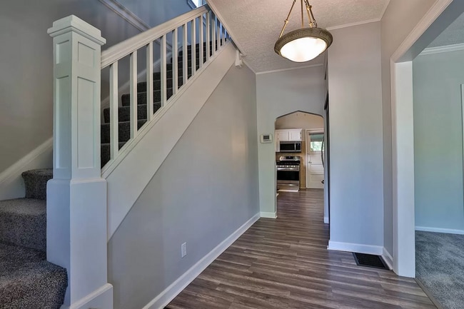 Photo - Gorgeous 3 bed 1.5 bath Westwood.