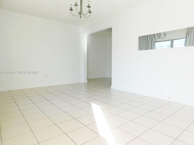 Photo - 1247 Marseille Dr Unit 113