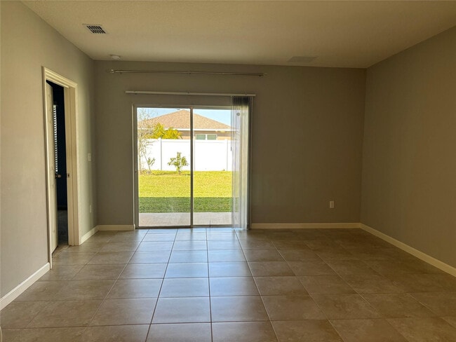 Photo - 11150 SW Sophronia St