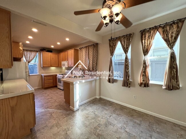 Photo - North Natomas 3bd/2.5ba House with 2 Car Garage