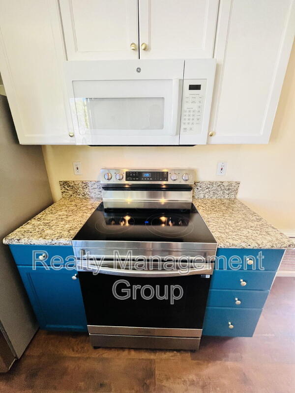 Photo - 7360 Park Ridge Blvd