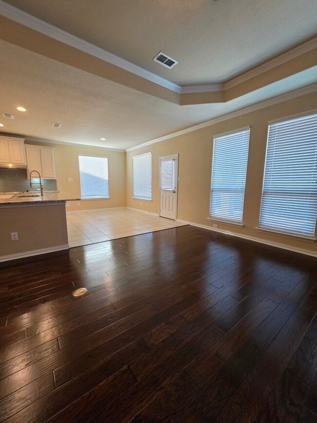 Photo - 430 Brookdale Dr