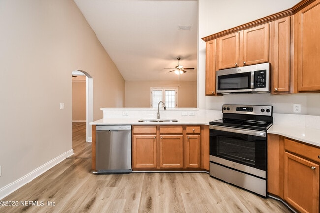 Photo - 576 Thornberry Rd