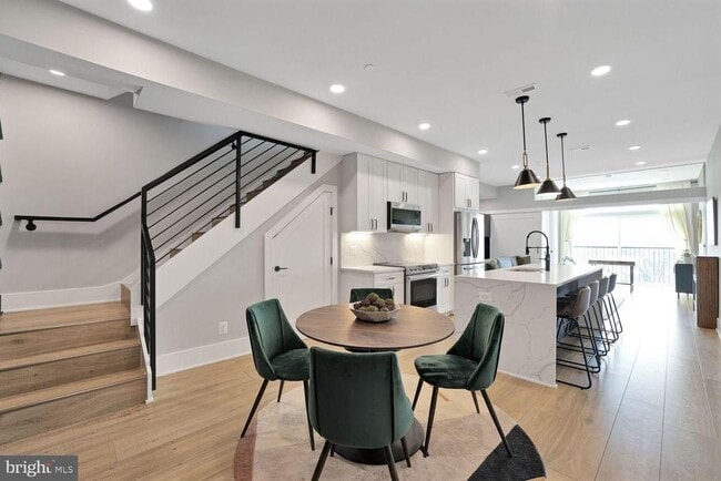 Building Photo - 4012 Georgia Ave NW Unit 402