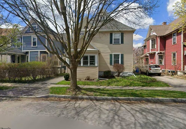 Building Photo - 45 Beacon St Unit Second Floor - 2 BR