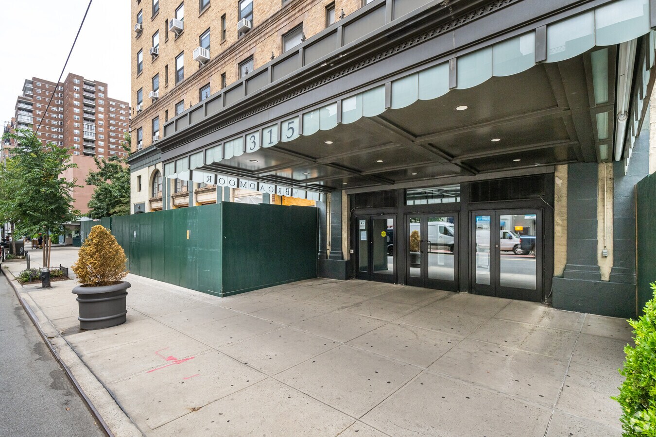 Photo - The Broadmoor Apartments